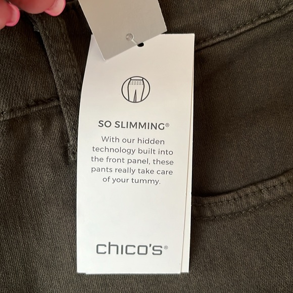 NWT Chico’s Slimming Paisley Hem Ankle Jeans - Picture 6 of 13